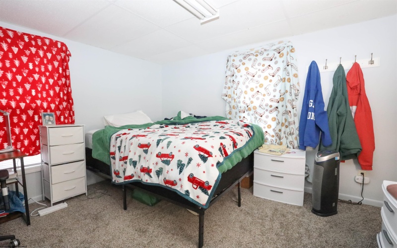 909 College Avenue, Morgantown, West Virginia 26508, 3 Bedrooms Bedrooms, 10 Rooms Rooms,2 BathroomsBathrooms,Residential Rentals,For Rent,College,10162670