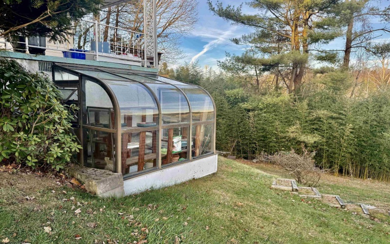 1137 Morningstar Lane, Fairmont, West Virginia 26554, 3 Bedrooms Bedrooms, 6 Rooms Rooms,2 BathroomsBathrooms,Single Family Detached,For Sale,Morningstar,10162680