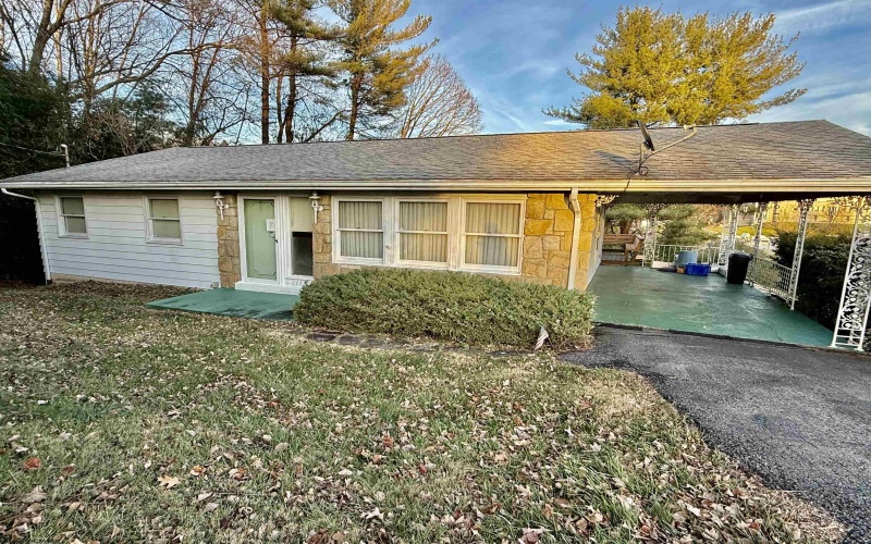 1137 Morningstar Lane, Fairmont, West Virginia 26554, 3 Bedrooms Bedrooms, 6 Rooms Rooms,2 BathroomsBathrooms,Single Family Detached,For Sale,Morningstar,10162680