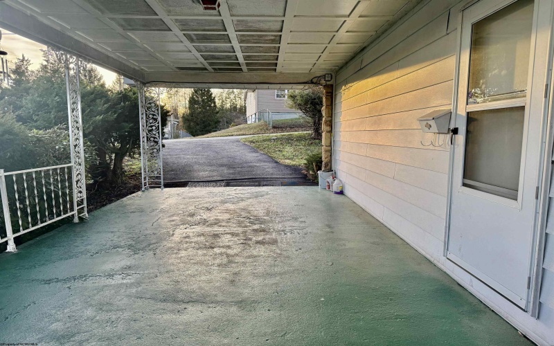 1137 Morningstar Lane, Fairmont, West Virginia 26554, 3 Bedrooms Bedrooms, 6 Rooms Rooms,2 BathroomsBathrooms,Single Family Detached,For Sale,Morningstar,10162680