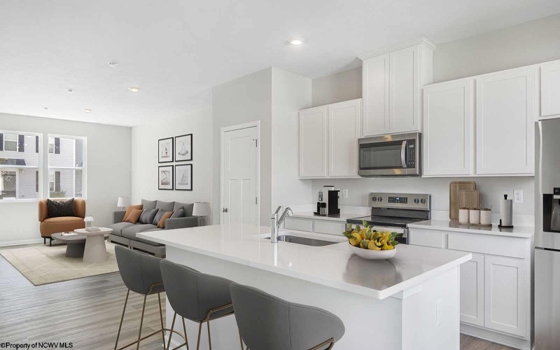 5 Erow Street, White Hall, West Virginia 26554, 3 Bedrooms Bedrooms, 5 Rooms Rooms,2 BathroomsBathrooms,Single Family Attached,For Sale,Erow,10162452