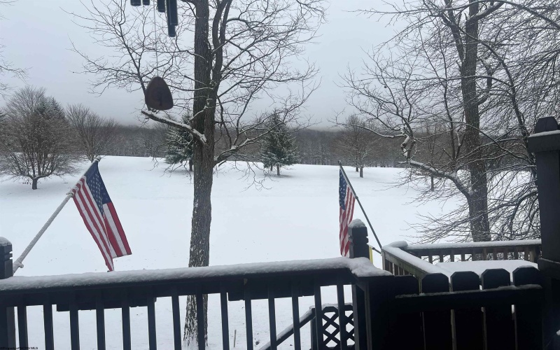 56 Baneberry Lane, Terra Alta, West Virginia 26764-0000, 2 Bedrooms Bedrooms, 6 Rooms Rooms,1 BathroomBathrooms,Single Family Attached,For Sale,Baneberry,10162681