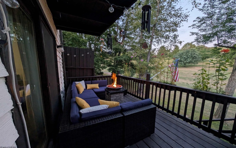 56 Baneberry Lane, Terra Alta, West Virginia 26764-0000, 2 Bedrooms Bedrooms, 6 Rooms Rooms,1 BathroomBathrooms,Single Family Attached,For Sale,Baneberry,10162681