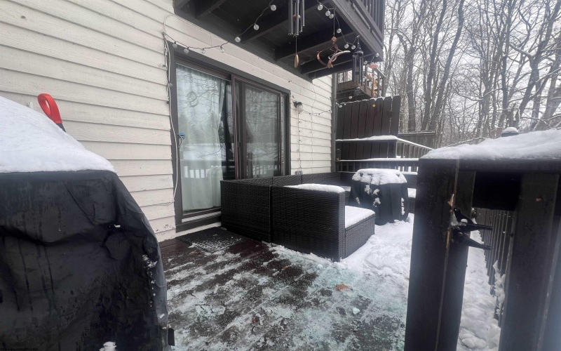 56 Baneberry Lane, Terra Alta, West Virginia 26764-0000, 2 Bedrooms Bedrooms, 6 Rooms Rooms,1 BathroomBathrooms,Single Family Attached,For Sale,Baneberry,10162681