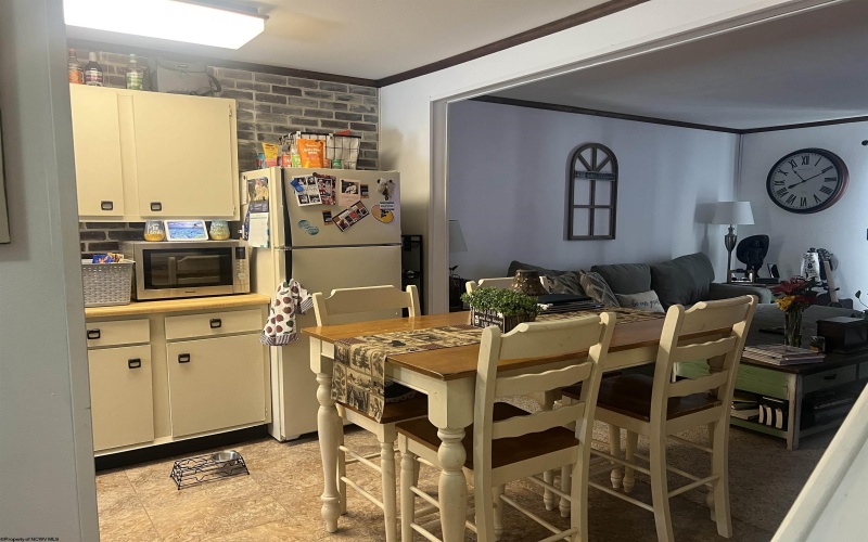 56 Baneberry Lane, Terra Alta, West Virginia 26764-0000, 2 Bedrooms Bedrooms, 6 Rooms Rooms,1 BathroomBathrooms,Single Family Attached,For Sale,Baneberry,10162681