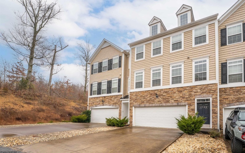 1708 Brickyard Avenue, Morgantown, West Virginia 26505, 3 Bedrooms Bedrooms, 7 Rooms Rooms,2 BathroomsBathrooms,Single Family Attached,For Sale,Brickyard,10162685