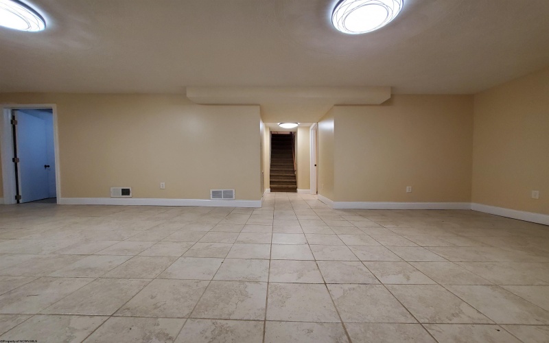 2421 Husky Highway, Fairmont, West Virginia 26554, 3 Bedrooms Bedrooms, 7 Rooms Rooms,1 BathroomBathrooms,Residential Rentals,For Rent,Husky,10162687 2421 Husky Highway, Fairmont, West Virginia 26554, 3 Bedrooms Bedrooms, 7 Rooms Rooms,1 BathroomBathrooms,Residential Rentals,For Rent,Husky,10162687