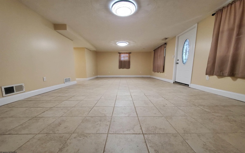 2421 Husky Highway, Fairmont, West Virginia 26554, 3 Bedrooms Bedrooms, 7 Rooms Rooms,1 BathroomBathrooms,Residential Rentals,For Rent,Husky,10162687 2421 Husky Highway, Fairmont, West Virginia 26554, 3 Bedrooms Bedrooms, 7 Rooms Rooms,1 BathroomBathrooms,Residential Rentals,For Rent,Husky,10162687