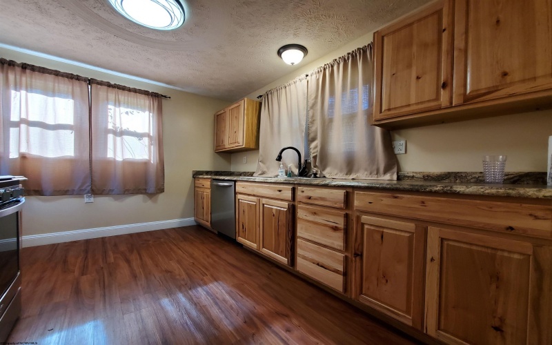 2421 Husky Highway, Fairmont, West Virginia 26554, 3 Bedrooms Bedrooms, 7 Rooms Rooms,1 BathroomBathrooms,Residential Rentals,For Rent,Husky,10162687 2421 Husky Highway, Fairmont, West Virginia 26554, 3 Bedrooms Bedrooms, 7 Rooms Rooms,1 BathroomBathrooms,Residential Rentals,For Rent,Husky,10162687