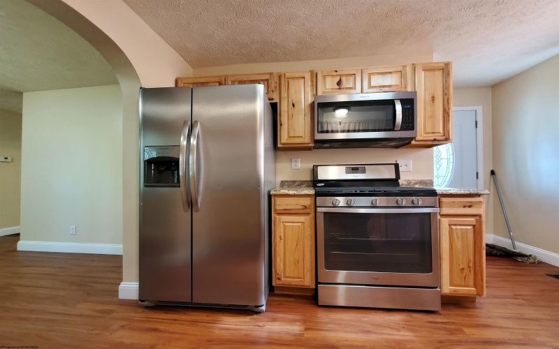 2421 Husky Highway, Fairmont, West Virginia 26554, 3 Bedrooms Bedrooms, 7 Rooms Rooms,1 BathroomBathrooms,Residential Rentals,For Rent,Husky,10162687 2421 Husky Highway, Fairmont, West Virginia 26554, 3 Bedrooms Bedrooms, 7 Rooms Rooms,1 BathroomBathrooms,Residential Rentals,For Rent,Husky,10162687