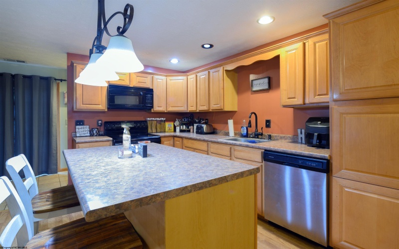 274 Horseshoe Drive East, Bruceton Mills, West Virginia 26525, 2 Bedrooms Bedrooms, 5 Rooms Rooms,1 BathroomBathrooms,Single Family Detached,For Sale,Horseshoe,10162686