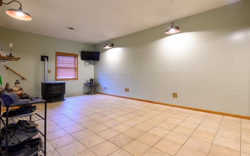 274 Horseshoe Drive East, Bruceton Mills, West Virginia 26525, 2 Bedrooms Bedrooms, 5 Rooms Rooms,1 BathroomBathrooms,Single Family Detached,For Sale,Horseshoe,10162686