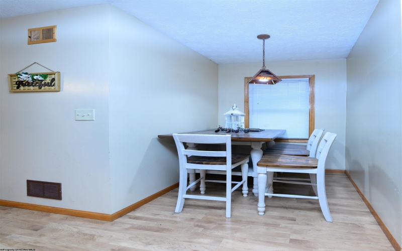 274 Horseshoe Drive East, Bruceton Mills, West Virginia 26525, 2 Bedrooms Bedrooms, 5 Rooms Rooms,1 BathroomBathrooms,Single Family Detached,For Sale,Horseshoe,10162686