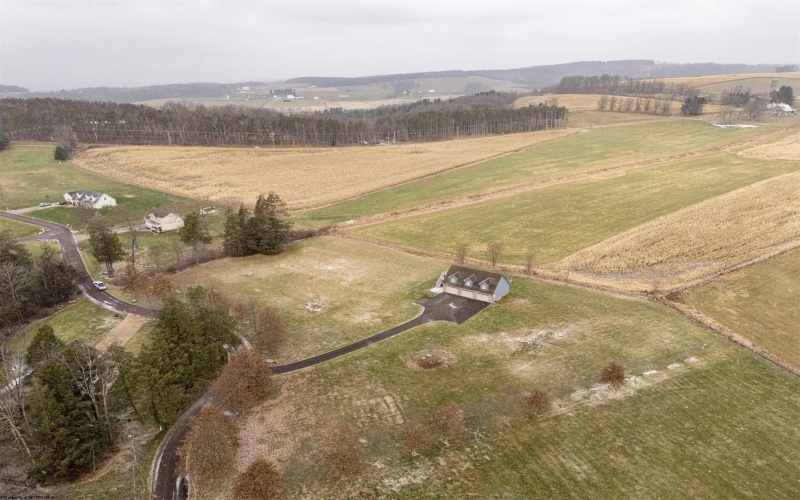 274 Horseshoe Drive East, Bruceton Mills, West Virginia 26525, 2 Bedrooms Bedrooms, 5 Rooms Rooms,1 BathroomBathrooms,Single Family Detached,For Sale,Horseshoe,10162686