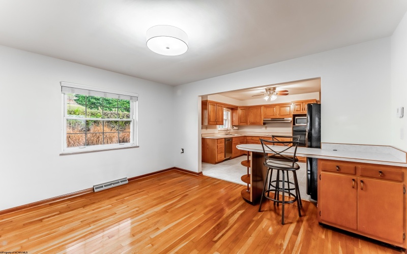 129 Lexington Avenue, Westover, West Virginia 26501, 3 Bedrooms Bedrooms, 8 Rooms Rooms,2 BathroomsBathrooms,Single Family Detached,For Sale,Lexington,10162683 129 Lexington Avenue, Westover, West Virginia 26501, 3 Bedrooms Bedrooms, 8 Rooms Rooms,2 BathroomsBathrooms,Single Family Detached,For Sale,Lexington,10162683