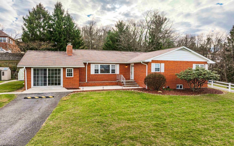 129 Lexington Avenue, Westover, West Virginia 26501, 3 Bedrooms Bedrooms, 8 Rooms Rooms,2 BathroomsBathrooms,Single Family Detached,For Sale,Lexington,10162683 129 Lexington Avenue, Westover, West Virginia 26501, 3 Bedrooms Bedrooms, 8 Rooms Rooms,2 BathroomsBathrooms,Single Family Detached,For Sale,Lexington,10162683