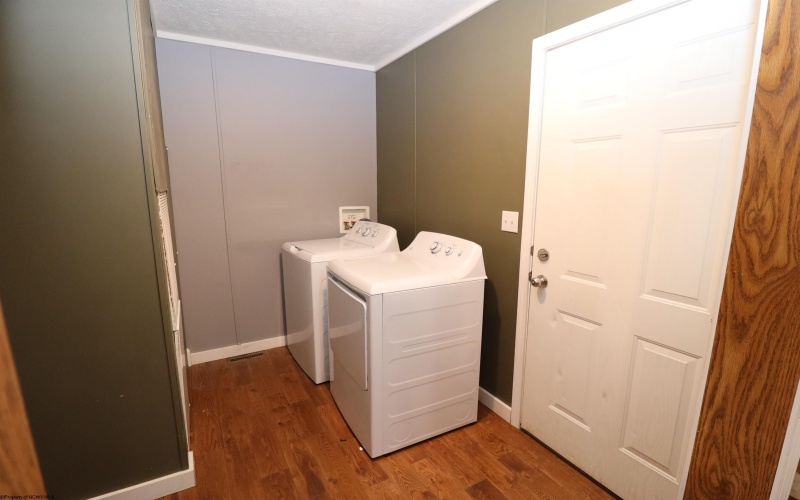 6046 Schoonover Hollow Road, Elkins, West Virginia 26241, 3 Bedrooms Bedrooms, 6 Rooms Rooms,2 BathroomsBathrooms,Single Family Detached,For Sale,Schoonover Hollow,10162695