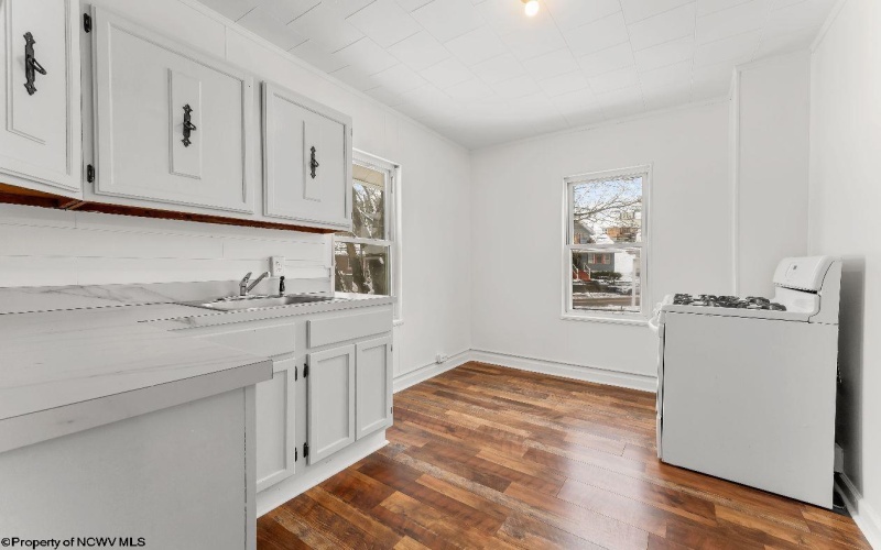 211 Richmond Street, Westover, West Virginia 26501, 2 Bedrooms Bedrooms, 9 Rooms Rooms,2 BathroomsBathrooms,Single Family Detached,For Sale,Richmond,10162693 211 Richmond Street, Westover, West Virginia 26501, 2 Bedrooms Bedrooms, 9 Rooms Rooms,2 BathroomsBathrooms,Single Family Detached,For Sale,Richmond,10162693