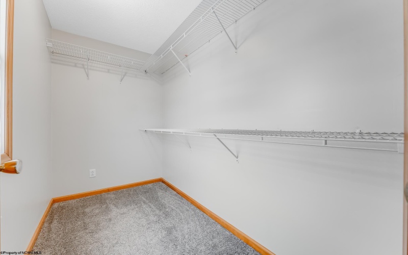 307 Anini Drive, Morgantown, West Virginia 26508, 3 Bedrooms Bedrooms, 7 Rooms Rooms,2 BathroomsBathrooms,Single Family Detached,For Sale,Anini,10162692