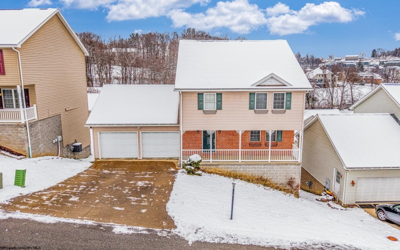 307 Anini Drive, Morgantown, West Virginia 26508, 3 Bedrooms Bedrooms, 7 Rooms Rooms,2 BathroomsBathrooms,Single Family Detached,For Sale,Anini,10162692