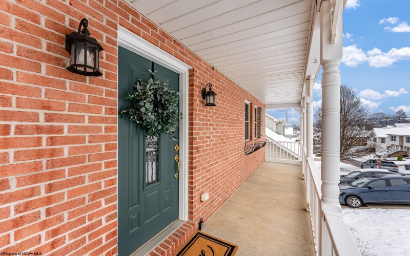 307 Anini Drive, Morgantown, West Virginia 26508, 3 Bedrooms Bedrooms, 7 Rooms Rooms,2 BathroomsBathrooms,Single Family Detached,For Sale,Anini,10162692