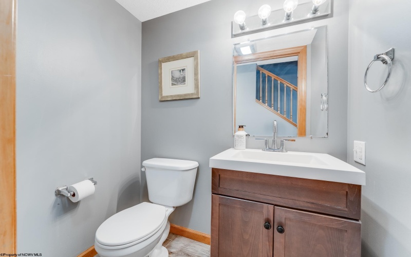 307 Anini Drive, Morgantown, West Virginia 26508, 3 Bedrooms Bedrooms, 7 Rooms Rooms,2 BathroomsBathrooms,Single Family Detached,For Sale,Anini,10162692