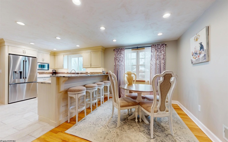 111 Avondale Road, Fairmont, West Virginia 26554, 3 Bedrooms Bedrooms, 7 Rooms Rooms,2 BathroomsBathrooms,Single Family Detached,For Sale,Avondale,10162699