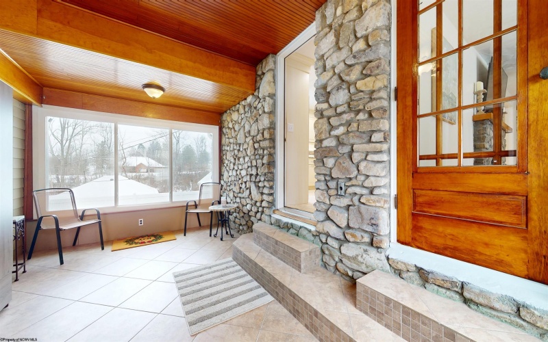 111 Avondale Road, Fairmont, West Virginia 26554, 3 Bedrooms Bedrooms, 7 Rooms Rooms,2 BathroomsBathrooms,Single Family Detached,For Sale,Avondale,10162699