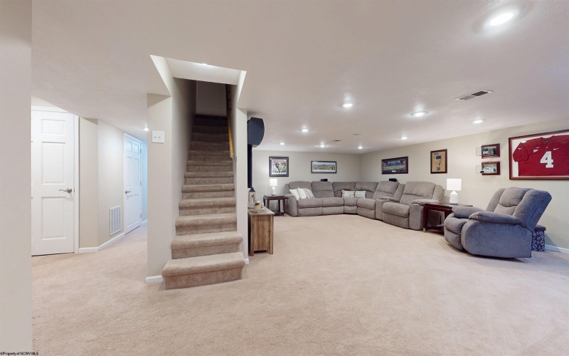 111 Avondale Road, Fairmont, West Virginia 26554, 3 Bedrooms Bedrooms, 7 Rooms Rooms,2 BathroomsBathrooms,Single Family Detached,For Sale,Avondale,10162699