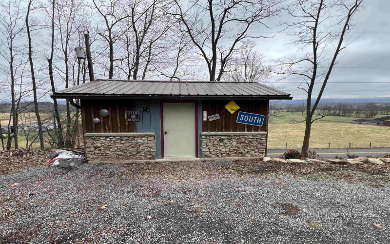 4622 Georgetown Road, Elkins, West Virginia 26241, 4 Bedrooms Bedrooms, 8 Rooms Rooms,1 BathroomBathrooms,Single Family Detached,For Sale,Georgetown,10162697