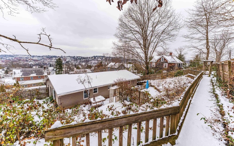 338 Jackson Avenue, Morgantown, West Virginia 26501, 3 Bedrooms Bedrooms, 9 Rooms Rooms,2 BathroomsBathrooms,Single Family Detached,For Sale,Jackson,10162701