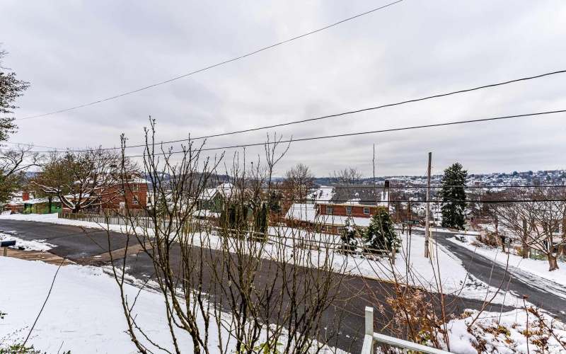 338 Jackson Avenue, Morgantown, West Virginia 26501, 3 Bedrooms Bedrooms, 9 Rooms Rooms,2 BathroomsBathrooms,Single Family Detached,For Sale,Jackson,10162701