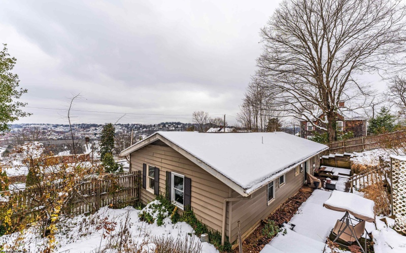 338 Jackson Avenue, Morgantown, West Virginia 26501, 3 Bedrooms Bedrooms, 9 Rooms Rooms,2 BathroomsBathrooms,Single Family Detached,For Sale,Jackson,10162701