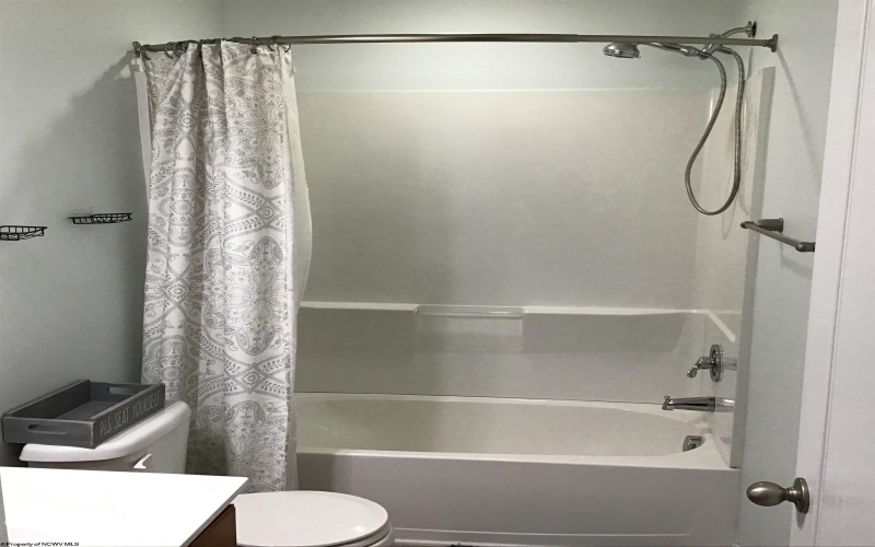 105 Birds Eye View Drive, Morgantown, West Virginia 26501-2297, 3 Bedrooms Bedrooms, 9 Rooms Rooms,2 BathroomsBathrooms,Single Family Attached,For Sale,Birds Eye View,10162702 105 Birds Eye View Drive, Morgantown, West Virginia 26501-2297, 3 Bedrooms Bedrooms, 9 Rooms Rooms,2 BathroomsBathrooms,Single Family Attached,For Sale,Birds Eye View,10162702