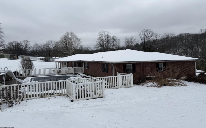 901 Riverview Drive, Fairmont, West Virginia 26554, 3 Bedrooms Bedrooms, 7 Rooms Rooms,2 BathroomsBathrooms,Single Family Detached,For Sale,Riverview,10162706 901 Riverview Drive, Fairmont, West Virginia 26554, 3 Bedrooms Bedrooms, 7 Rooms Rooms,2 BathroomsBathrooms,Single Family Detached,For Sale,Riverview,10162706