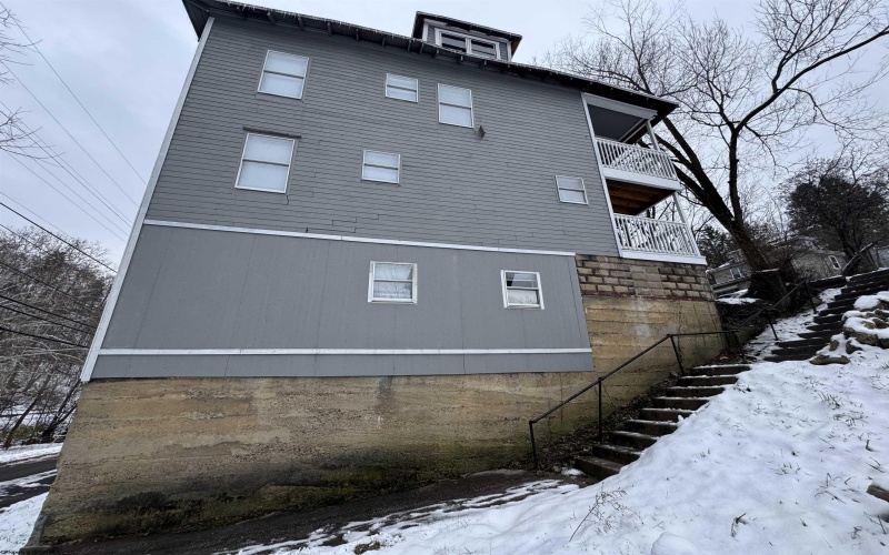 629 Brockway Avenue, Morgantown, West Virginia 26501, ,Multi-unit/income,For Sale,Brockway,10162704