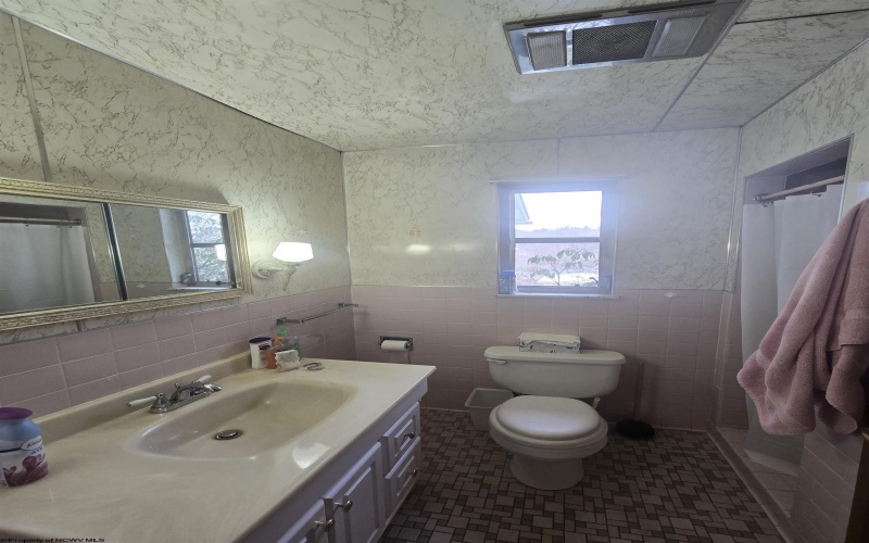 1 Sugarmaple Lane, Fairmont, West Virginia 26554, 3 Bedrooms Bedrooms, 6 Rooms Rooms,2 BathroomsBathrooms,Single Family Detached,For Sale,Sugarmaple,10162705