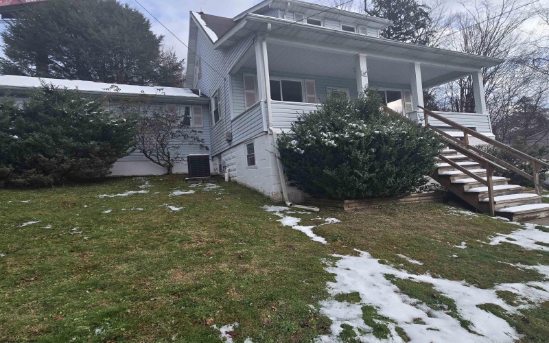 1 Sugarmaple Lane, Fairmont, West Virginia 26554, 3 Bedrooms Bedrooms, 6 Rooms Rooms,2 BathroomsBathrooms,Single Family Detached,For Sale,Sugarmaple,10162705