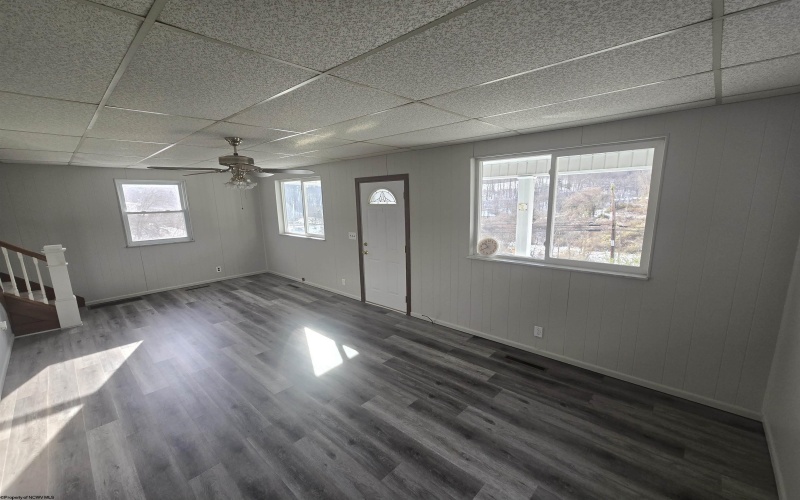 1 Sugarmaple Lane, Fairmont, West Virginia 26554, 3 Bedrooms Bedrooms, 6 Rooms Rooms,2 BathroomsBathrooms,Single Family Detached,For Sale,Sugarmaple,10162705