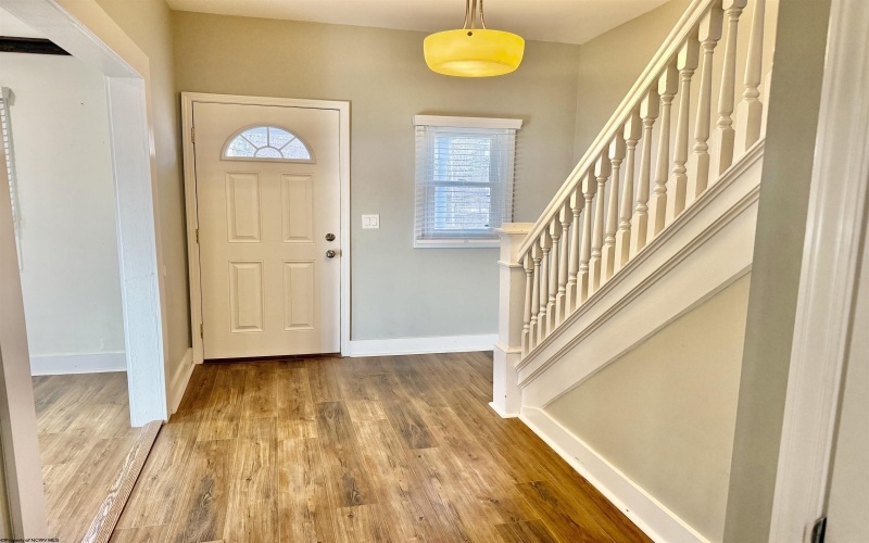 106 Hickory Avenue, Fairmont, West Virginia 26554, 3 Bedrooms Bedrooms, 5 Rooms Rooms,1 BathroomBathrooms,Single Family Detached,For Sale,Hickory,10162712