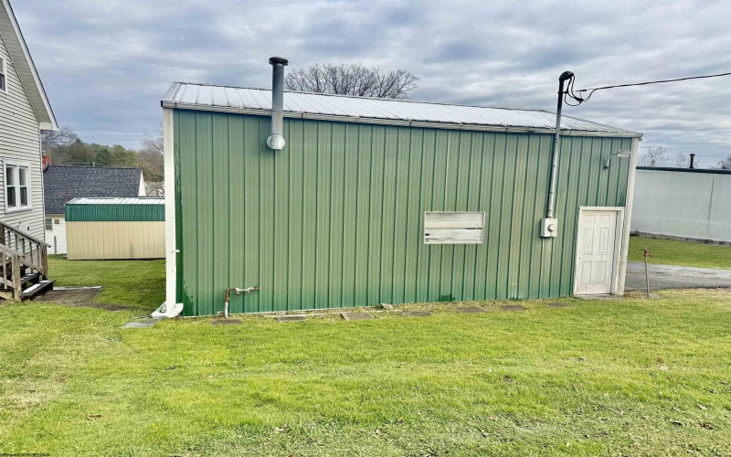 106 Hickory Avenue, Fairmont, West Virginia 26554, 3 Bedrooms Bedrooms, 5 Rooms Rooms,1 BathroomBathrooms,Single Family Detached,For Sale,Hickory,10162712