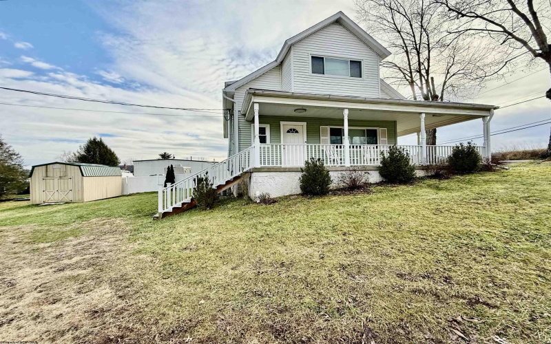 106 Hickory Avenue, Fairmont, West Virginia 26554, 3 Bedrooms Bedrooms, 5 Rooms Rooms,1 BathroomBathrooms,Single Family Detached,For Sale,Hickory,10162712