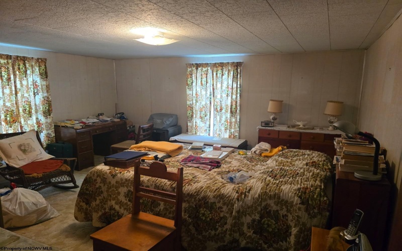 102 Beverly Street, Kingwood, West Virginia 26537, 3 Bedrooms Bedrooms, 5 Rooms Rooms,2 BathroomsBathrooms,Single Family Detached,For Sale,Beverly,10159891