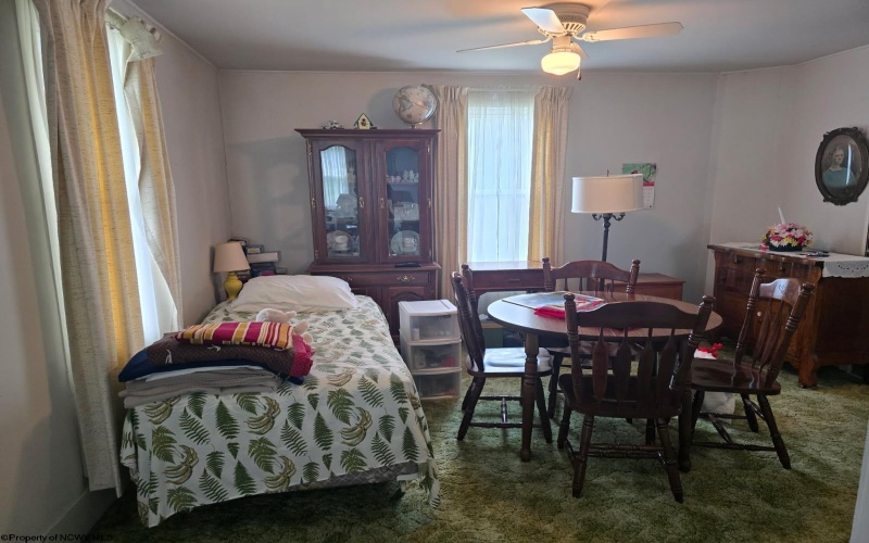 102 Beverly Street, Kingwood, West Virginia 26537, 3 Bedrooms Bedrooms, 5 Rooms Rooms,2 BathroomsBathrooms,Single Family Detached,For Sale,Beverly,10159891