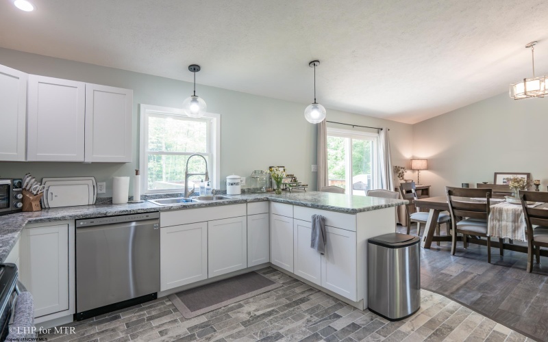 252 Venice Place, Davis, West Virginia 26260, 3 Bedrooms Bedrooms, 5 Rooms Rooms,2 BathroomsBathrooms,Single Family Detached,For Sale,Venice,10160702