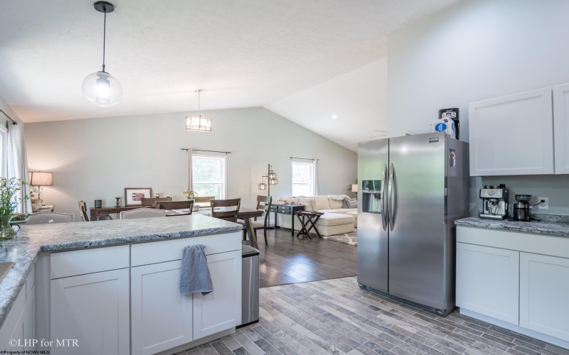 252 Venice Place, Davis, West Virginia 26260, 3 Bedrooms Bedrooms, 5 Rooms Rooms,2 BathroomsBathrooms,Single Family Detached,For Sale,Venice,10160702