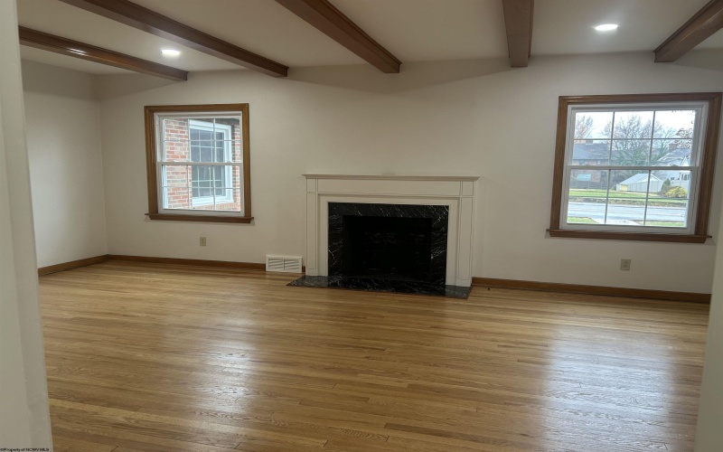 410 MAIN Street, Clarksburg, West Virginia 26301, 3 Bedrooms Bedrooms, 13 Rooms Rooms,2 BathroomsBathrooms,Single Family Detached,For Sale,MAIN,10162708 410 MAIN Street, Clarksburg, West Virginia 26301, 3 Bedrooms Bedrooms, 13 Rooms Rooms,2 BathroomsBathrooms,Single Family Detached,For Sale,MAIN,10162708