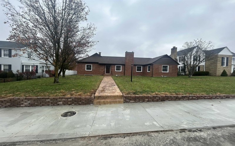 410 MAIN Street, Clarksburg, West Virginia 26301, 3 Bedrooms Bedrooms, 13 Rooms Rooms,2 BathroomsBathrooms,Single Family Detached,For Sale,MAIN,10162708 410 MAIN Street, Clarksburg, West Virginia 26301, 3 Bedrooms Bedrooms, 13 Rooms Rooms,2 BathroomsBathrooms,Single Family Detached,For Sale,MAIN,10162708