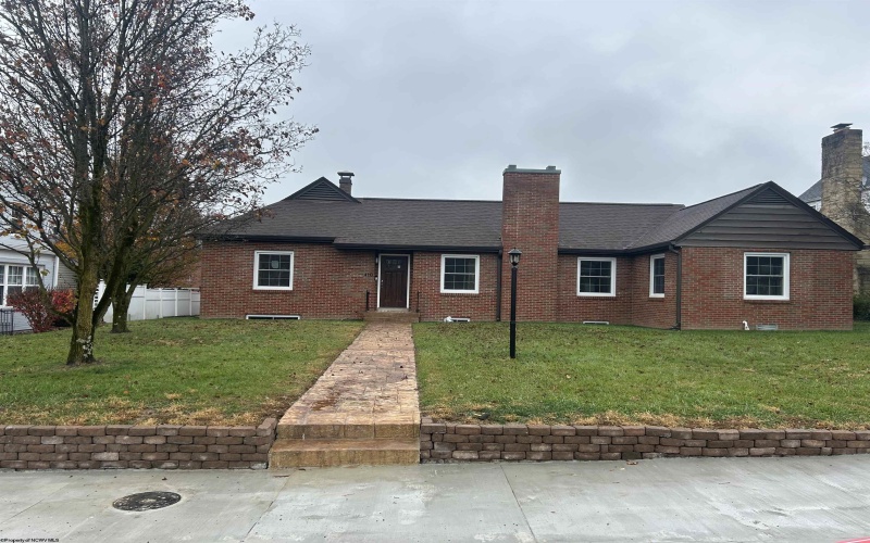 410 MAIN Street, Clarksburg, West Virginia 26301, 3 Bedrooms Bedrooms, 13 Rooms Rooms,2 BathroomsBathrooms,Single Family Detached,For Sale,MAIN,10162708 410 MAIN Street, Clarksburg, West Virginia 26301, 3 Bedrooms Bedrooms, 13 Rooms Rooms,2 BathroomsBathrooms,Single Family Detached,For Sale,MAIN,10162708