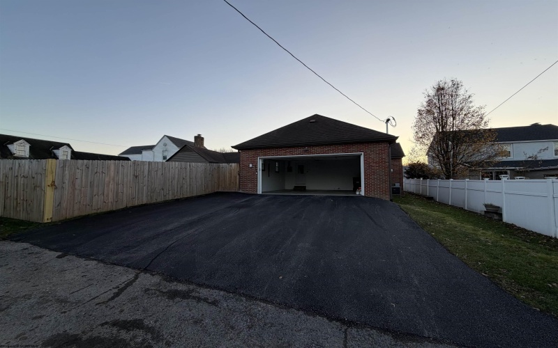 410 MAIN Street, Clarksburg, West Virginia 26301, 3 Bedrooms Bedrooms, 13 Rooms Rooms,2 BathroomsBathrooms,Single Family Detached,For Sale,MAIN,10162708 410 MAIN Street, Clarksburg, West Virginia 26301, 3 Bedrooms Bedrooms, 13 Rooms Rooms,2 BathroomsBathrooms,Single Family Detached,For Sale,MAIN,10162708